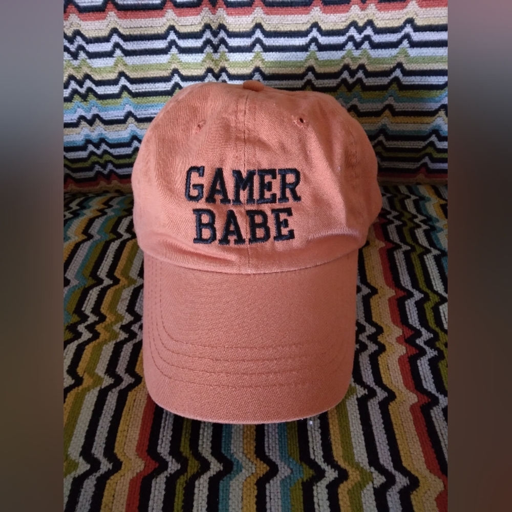 Gamer babe hat